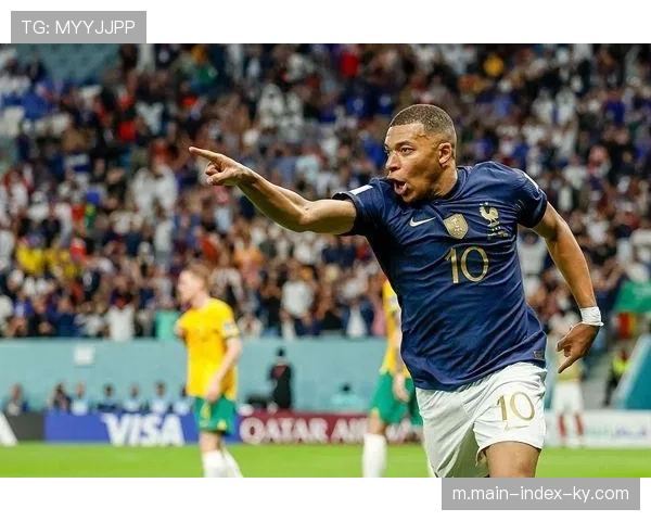 法国队坎特回归中场增硬度 世界杯冠军功勋状态成疑